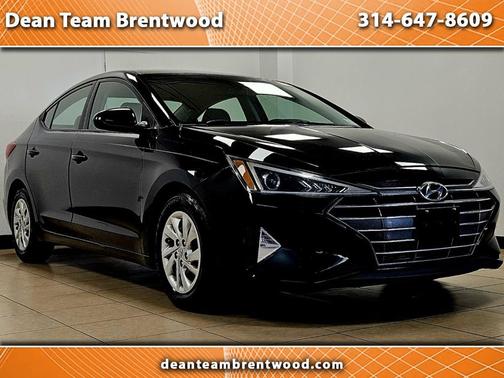 2019 Hyundai ELANTRA SE