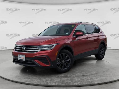 RED 2023 Volkswagen Tiguan 2.0T SE 4MOTION