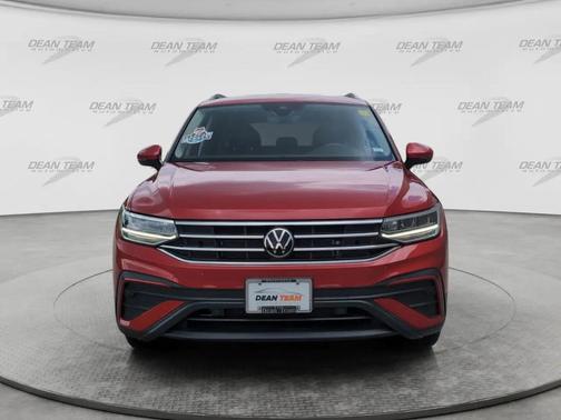 RED 2023 Volkswagen Tiguan 2.0T SE 4MOTION
