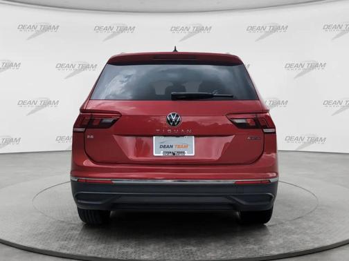 RED 2023 Volkswagen Tiguan 2.0T SE 4MOTION