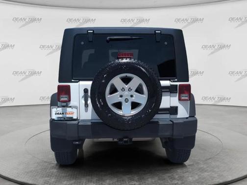 Bright White Clearcoat 2013 Jeep Wrangler Sport