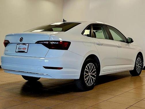 WHITE 2021 Volkswagen Jetta 1.4T S