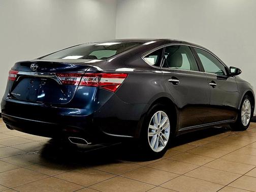 2013 Toyota Avalon XLE Premium