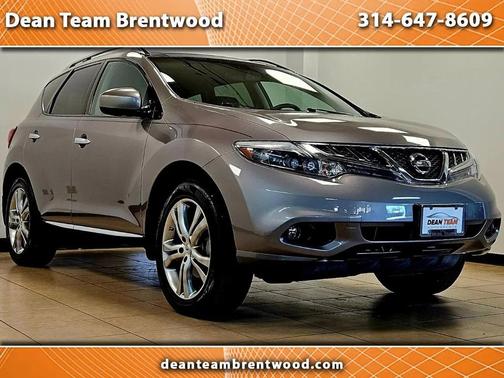 SILVER 2011 Nissan Murano LE