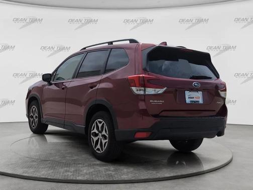 RED 2019 Subaru Forester Premium