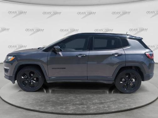 GRAY 2019 Jeep Compass Latitude