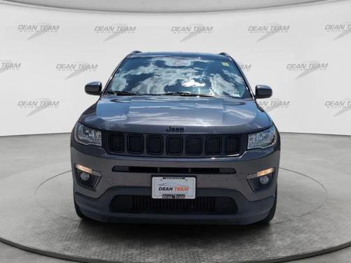 GRAY 2019 Jeep Compass Latitude