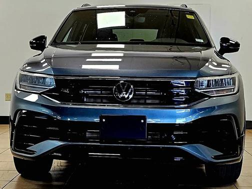 2024 Volkswagen Tiguan 2.0T SE R-Line Black 4MOTION