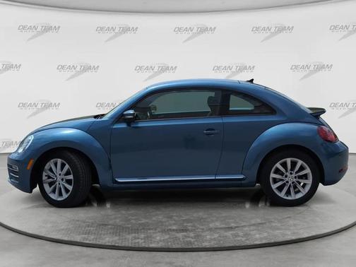 BLUE 2017 Volkswagen Beetle 1.8T SE