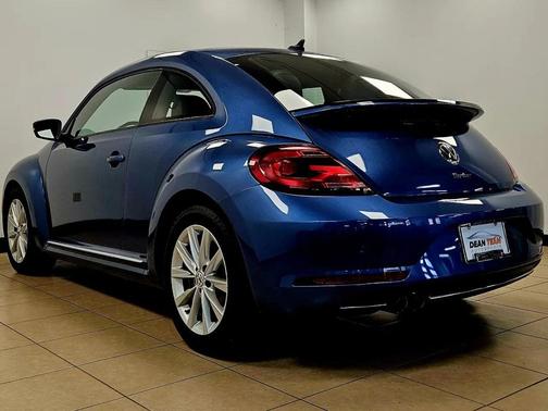 2017 Volkswagen Beetle 1.8T SE