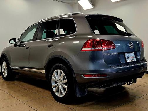2014 Volkswagen Touareg 3.6L Sport