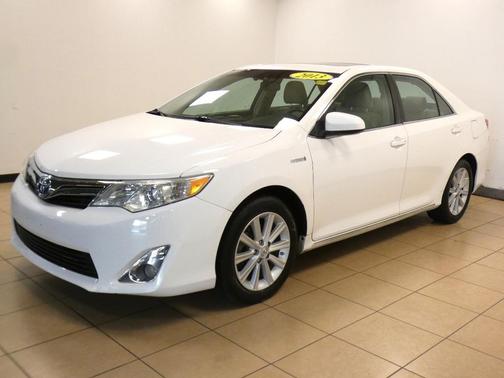 2013 Toyota Camry Hybrid XLE