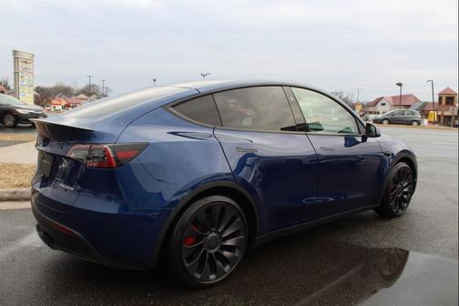 2023 Tesla Model Y Performance