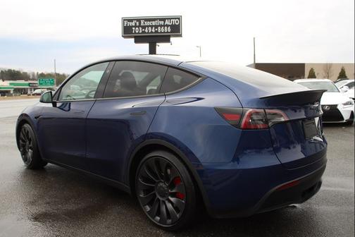 2023 Tesla Model Y Performance
