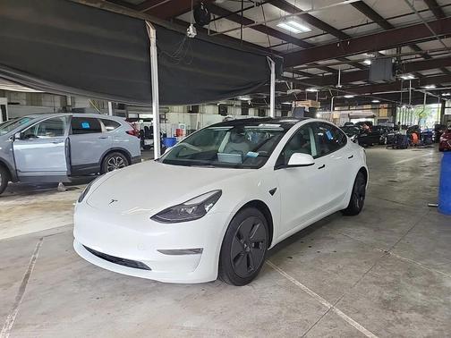 2023 Tesla Model 3 Standard Range