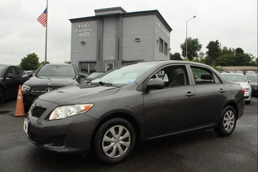 Gray 2010 Toyota Corolla LE