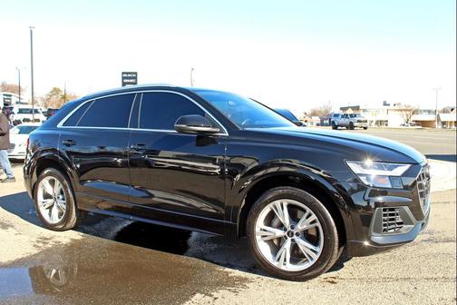 2023 Audi Q8 55 Premium Plus