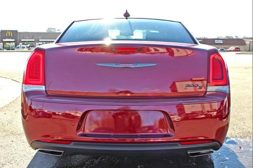 2021 Chrysler 300 S