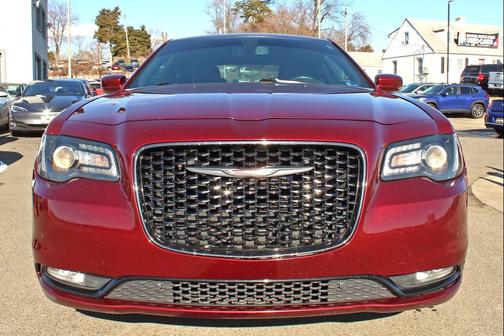 2021 Chrysler 300 S
