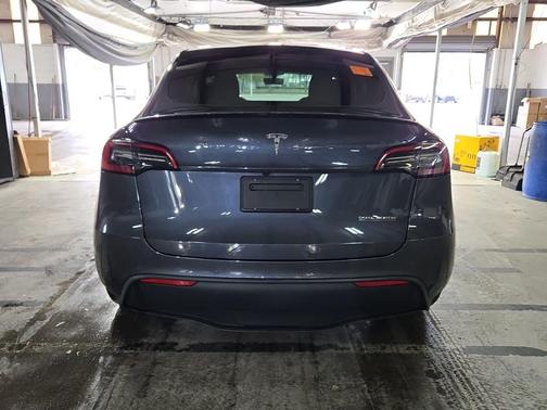 Gray 2022 Tesla Model Y Performance