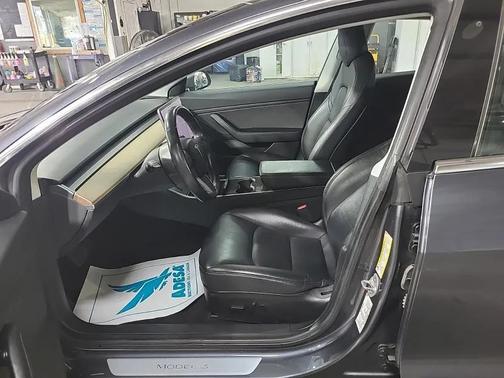 2018 Tesla Model 3 Performance