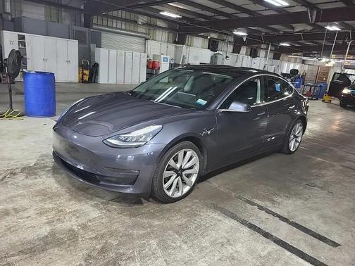 2018 Tesla Model 3 Performance
