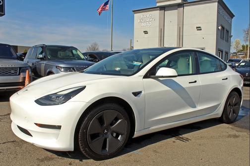 2023 Tesla Model 3 Standard Range