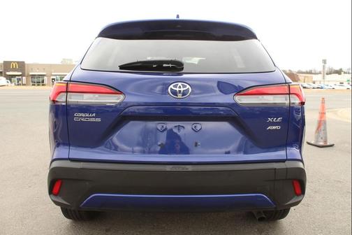 2024 Toyota Corolla Cross XLE