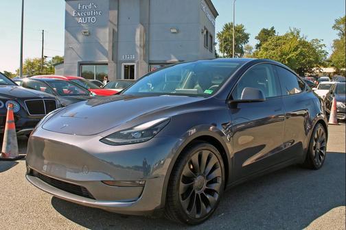 2023 Tesla Model Y Performance