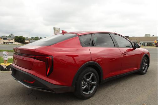 Red 2025 Kia K4 LXS