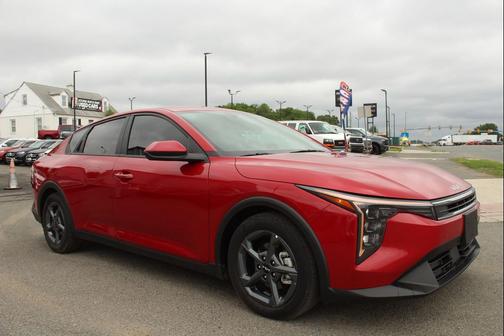 Red 2025 Kia K4 LXS