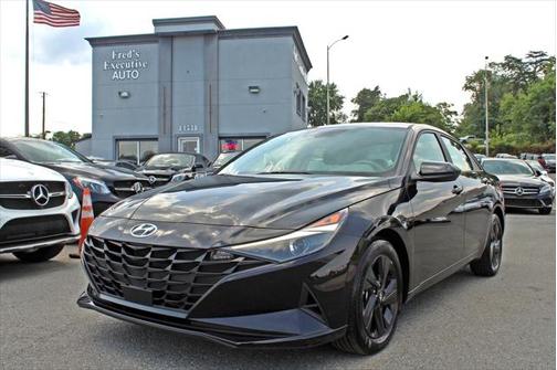 2021 Hyundai ELANTRA SEL