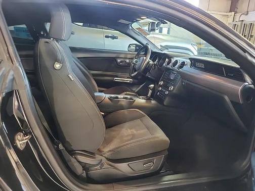 2016 Ford Mustang EcoBoost Premium