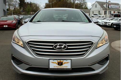 2017 Hyundai SONATA SE