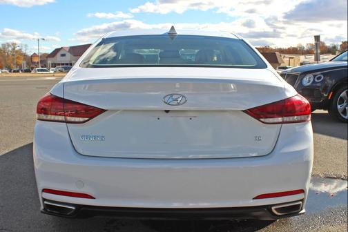 2016 Hyundai Genesis 3.8