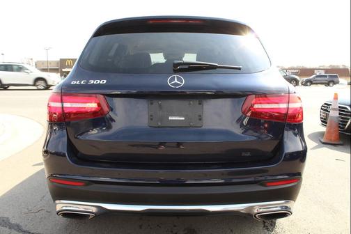 2016 Mercedes-Benz GLC 300 Base