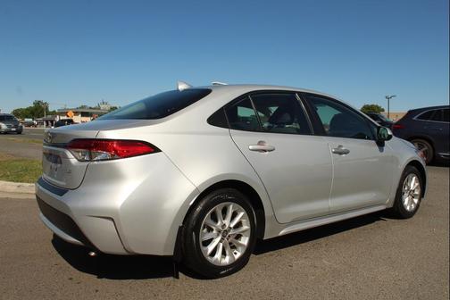 Classic Silver Metallic 2022 Toyota Corolla LE
