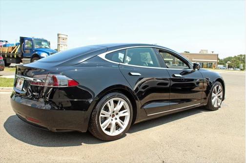2020 Tesla Model S Long Range