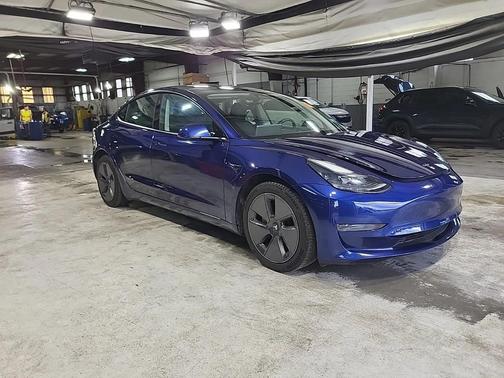 2023 Tesla Model 3 Standard Range