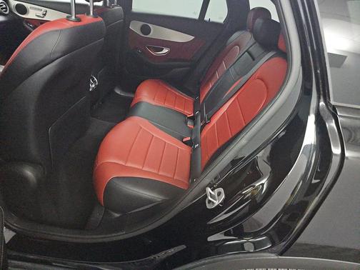 Black 2021 Mercedes-Benz GLC 300 Base