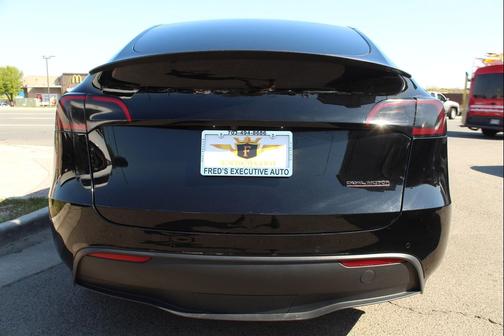 Black 2022 Tesla Model Y Performance