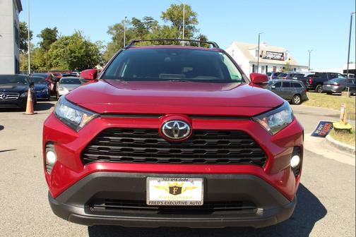 2020 Toyota RAV4 LE