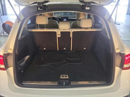 2018 Mercedes-Benz GLC 300 4MATIC