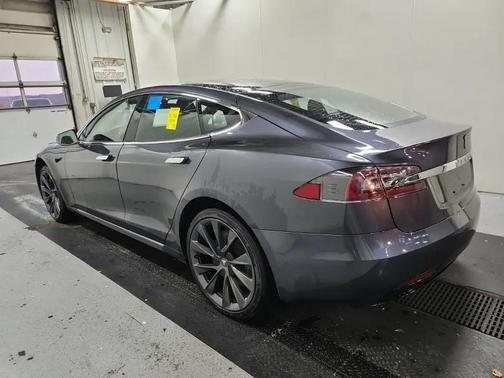 2020 Tesla Model S Long Range