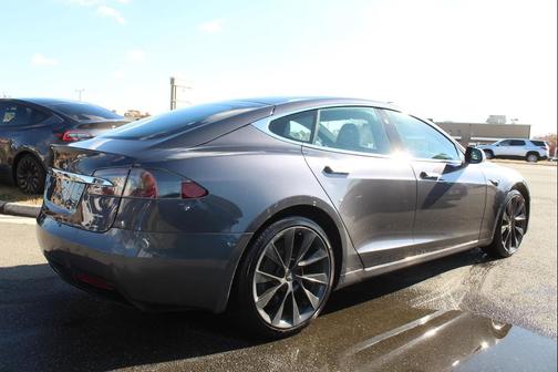 2020 Tesla Model S Long Range