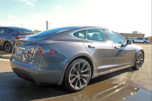 2020 Tesla Model S Long Range