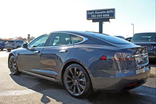 2020 Tesla Model S Long Range
