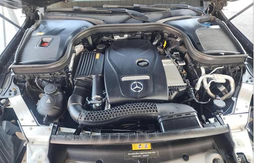 2016 Mercedes-Benz GLC 300 Base