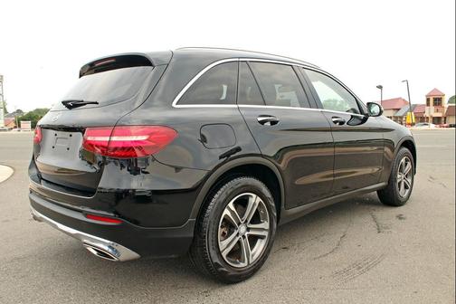 2016 Mercedes-Benz GLC 300 Base