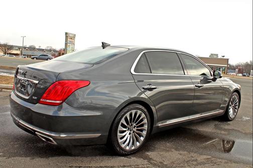 2019 Genesis G90 Premium